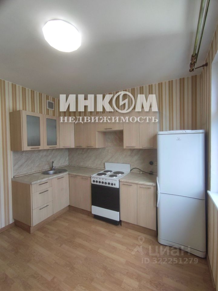 Продажа 3-комн квартиры на вторичном рынке Полярная улица, 32К3