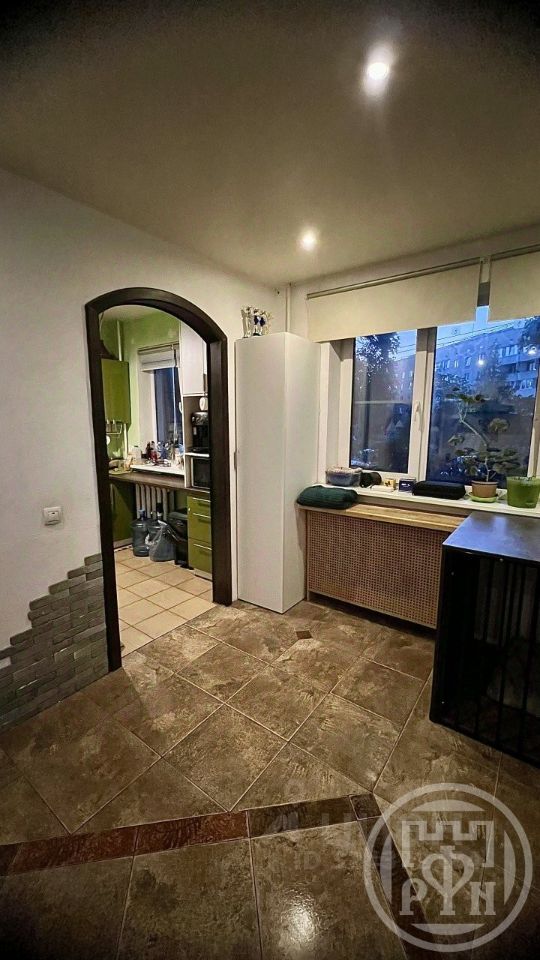 Продажа 3-комн квартиры на вторичном рынке Красное Село, улица Юных пионеров, 16
