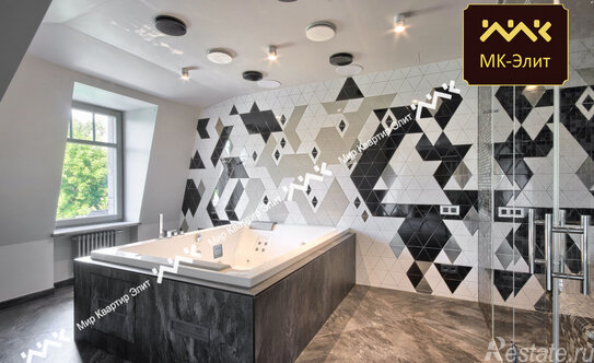 Продажа 5-комн квартиры на вторичном рынке наб Реки Малой Невки,  д. 33