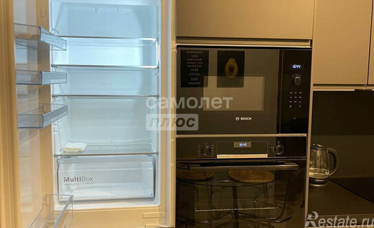 Продажа 4-комн квартиры на вторичном рынке Волжский б-р,  д. 11