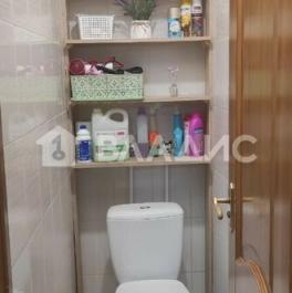 Продажа 2-комн квартиры на вторичном рынке улица Винокурова,  д. 11 к2