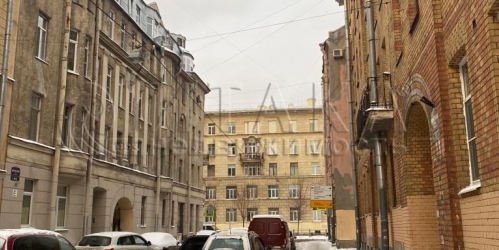 2-комн квартира Мончегорская,  д. 11