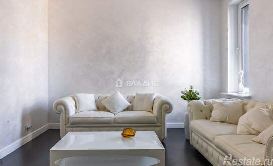 Продажа 4-комн квартиры на вторичном рынке Петергофское ш,  д. 45