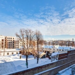Продажа 2-комн квартиры на вторичном рынке Софийская набережная,  д. 4 с1