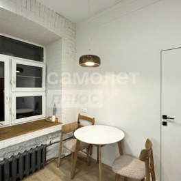 Продажа 1-комн квартиры на вторичном рынке Карманицкий переулок,  д. 3А с4