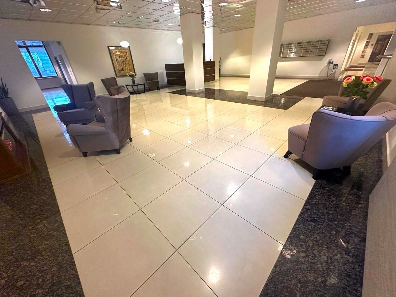 Продажа 3-комн квартиры на вторичном рынке улица Архитектора Власова, 6