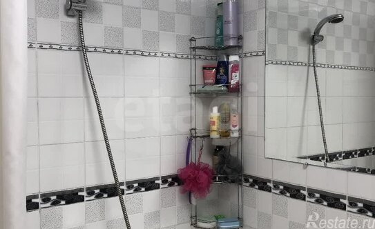 Продажа 1-комн квартиры на вторичном рынке Малоохтинский проспект,  д. 16 к1