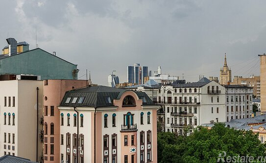 Продажа 4-комн квартиры на вторичном рынке Тверской б-р,  д. 18 с1