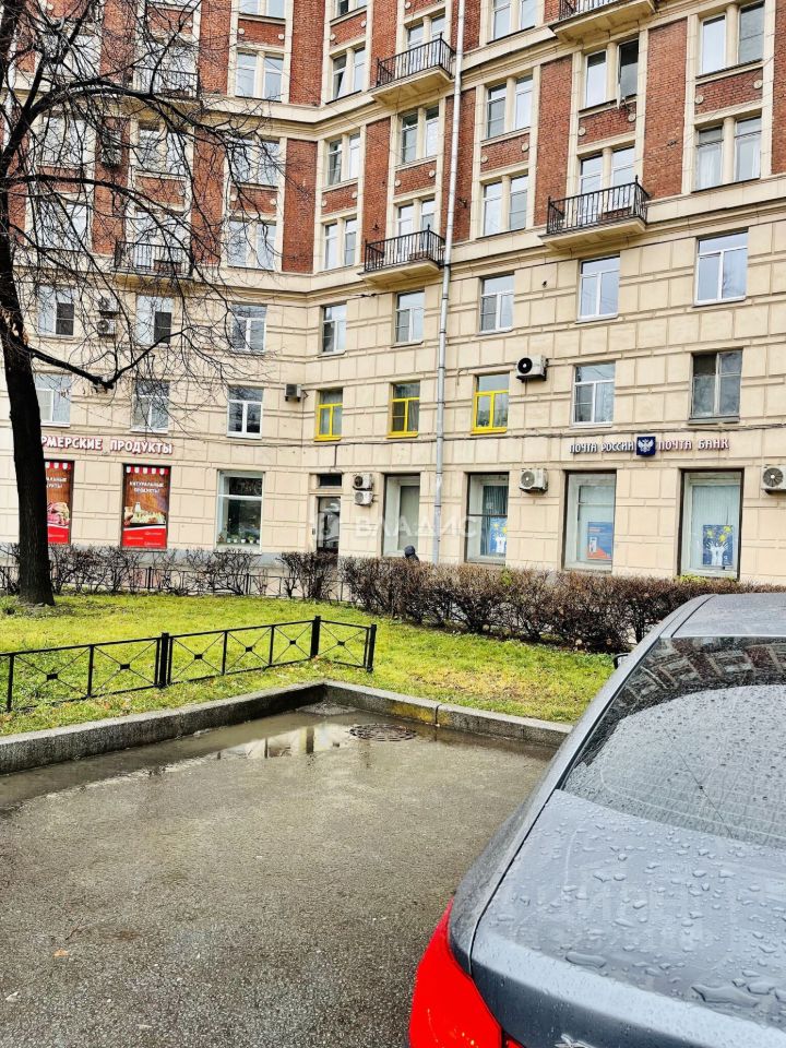 Продажа 1-комн квартиры на вторичном рынке Заневский проспект, 14