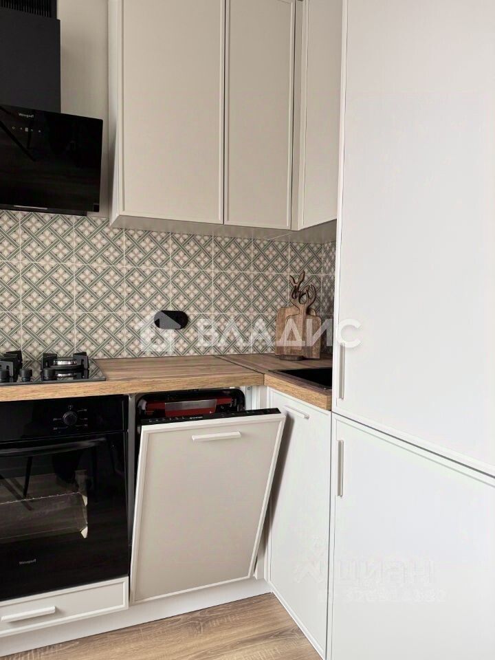 Продажа 1-комн квартиры на вторичном рынке улица Газопровод, 11К1