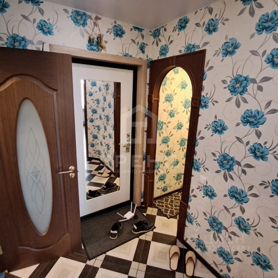 Продажа 1-комн квартиры на вторичном рынке пос. Бугры, улица Школьная, 11к1