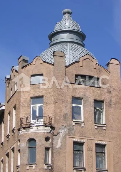 Продажа 8-комн квартиры на вторичном рынке Татарский пер.,  д. 1