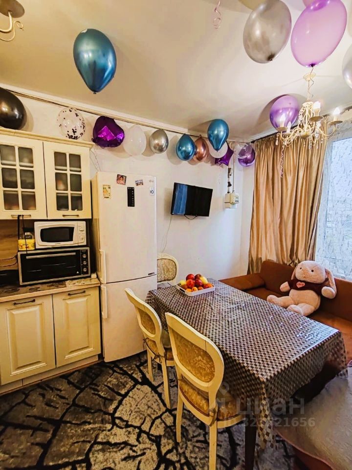 Продажа 1-комн квартиры на вторичном рынке Белые Столбы мкр, улица Мечты, 8к1