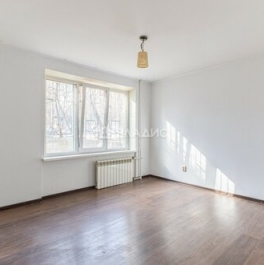 Продажа 2-комн квартиры на вторичном рынке ул Высокая,  д. 17