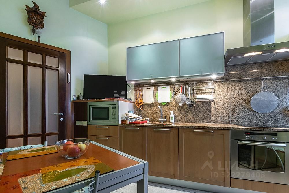 Продажа 3-комн квартиры на вторичном рынке улица Машкова, 6С1