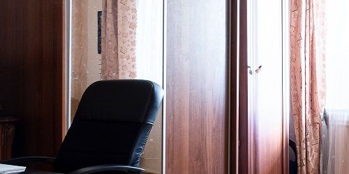 3-комн квартира улица Шаврова, 27