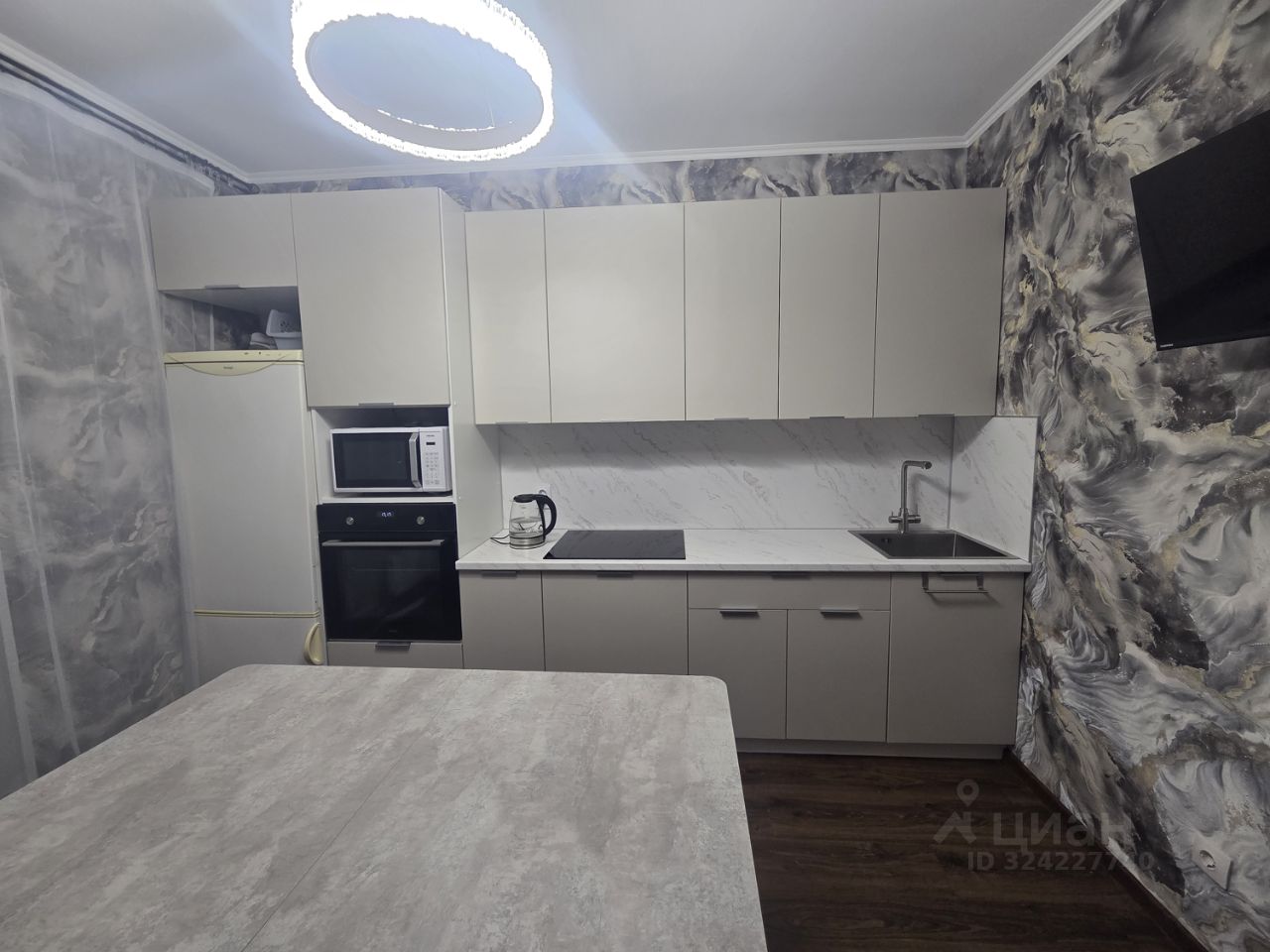 Продажа 1-комн квартиры на вторичном рынке проспект Ветеранов, 175