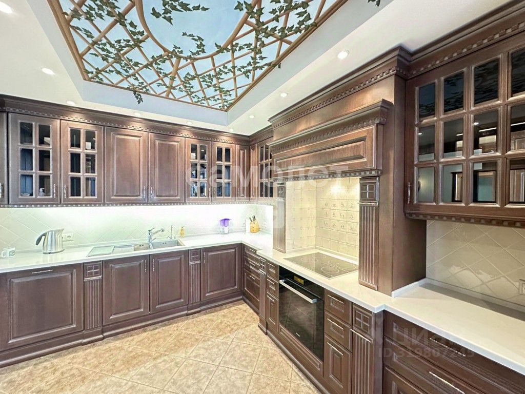 Продажа 6-комн квартиры на вторичном рынке Янтарный проезд, 9