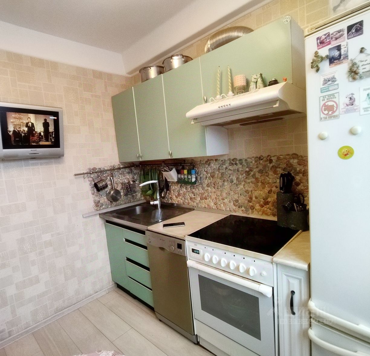 Продажа 3-комн квартиры на вторичном рынке проспект Наставников, 47К2