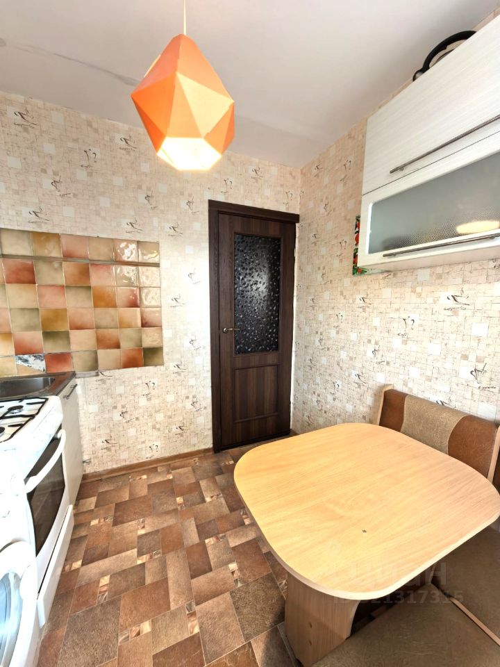 Продажа 2-комн квартиры на вторичном рынке Кронштадтский бульвар, 43К2