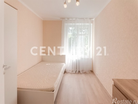 Продажа 2-комн квартиры на вторичном рынке Ракетный б-р,  д. 15