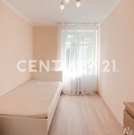 Продажа 2-комн квартиры на вторичном рынке Ракетный б-р,  д. 15