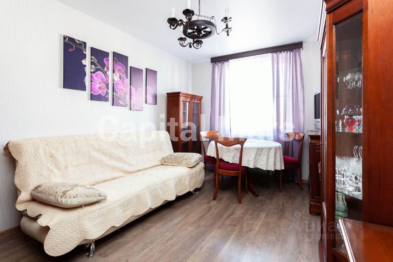 Аренда 3-комн квартиры на вторичном рынке улица Народного Ополчения, 28К2