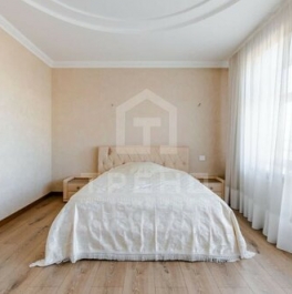 Продажа 3-комн квартиры на вторичном рынке ул Наличная,  д. 26,  к. 7