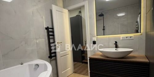 4-комн квартира Героев Панфиловцев ул,  д. 19