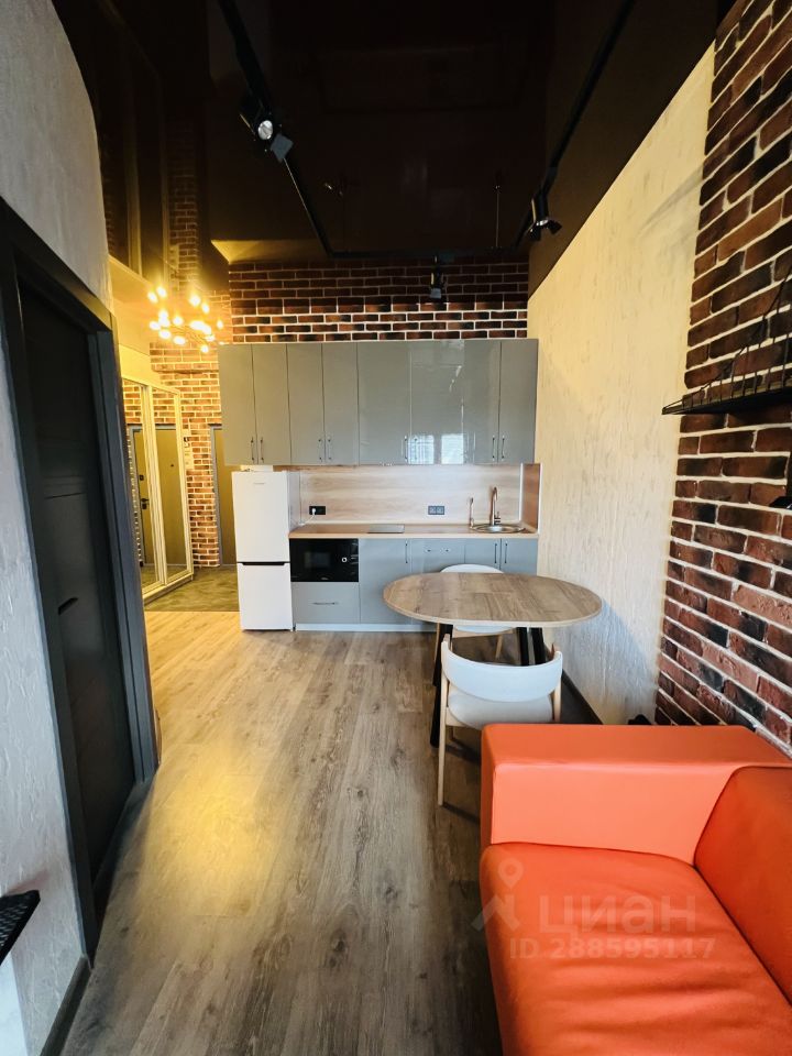 Аренда 1-комн квартиры на вторичном рынке Мосфильмовская улица, 98к2