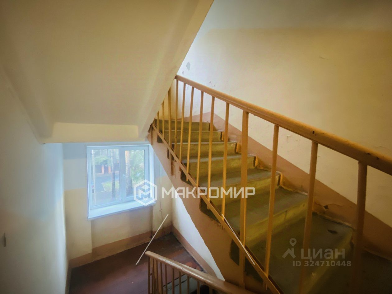 Продажа 1-комн квартиры на вторичном рынке Всеволожск, улица Комсомола, 2