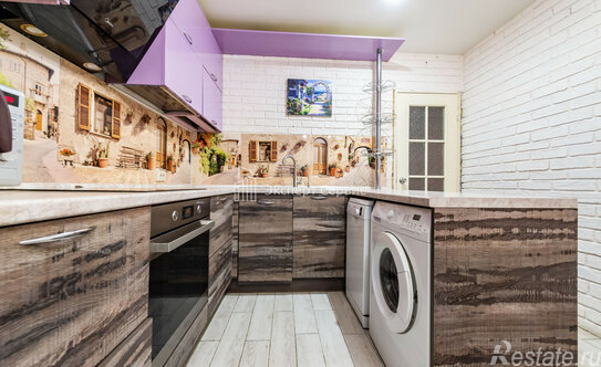 Продажа 3-комн квартиры на вторичном рынке улица Маршала Казакова,  д. 44 к2