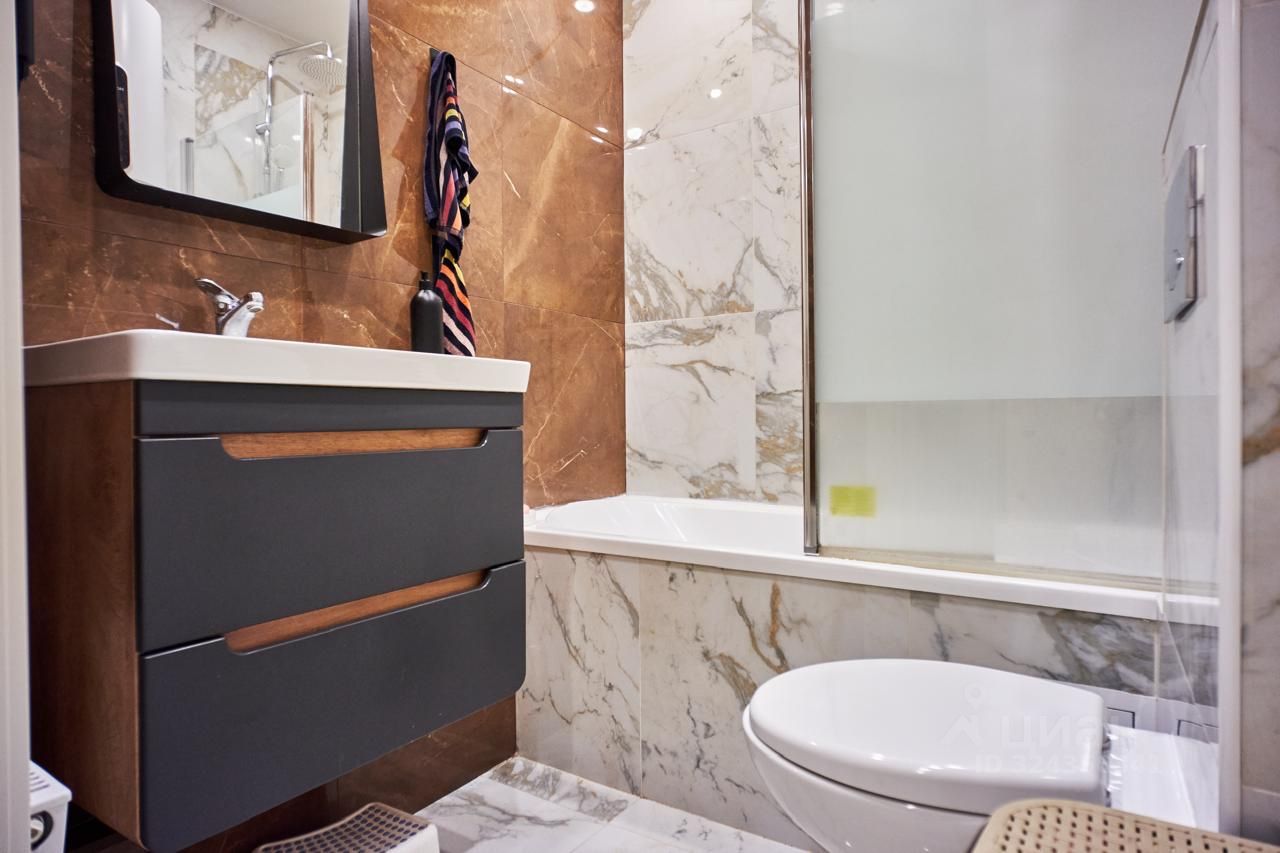 Продажа 3-комн квартиры на вторичном рынке Прилукская улица, 28к2