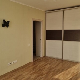 Продажа 2-комн квартиры на вторичном рынке Сапёрная улица,  д. 10