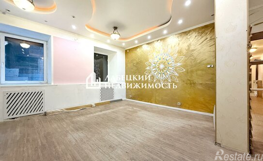 Продажа 3-комн квартиры на вторичном рынке Лиговский пр-кт,  д. 46,  к. В