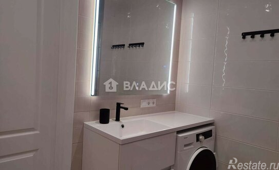 Продажа 3-комн квартиры на вторичном рынке ул Бачуринская,  д. 9А,  к. 2