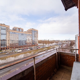 Продажа 2-комн квартиры на вторичном рынке Репищева улица,  д. 7