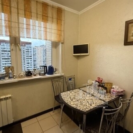 Продажа 3-комн квартиры на вторичном рынке ул Генерала Кузнецова,  д. 17