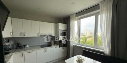 3-комн квартира улица Гончарова,  д. 15