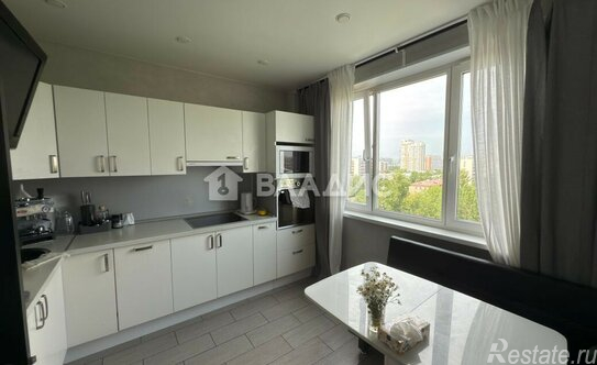 Продажа 3-комн квартиры на вторичном рынке улица Гончарова,  д. 15