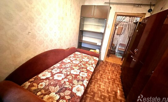 Продажа 2-комн квартиры на вторичном рынке Кириши, ул Советская,  д. 15