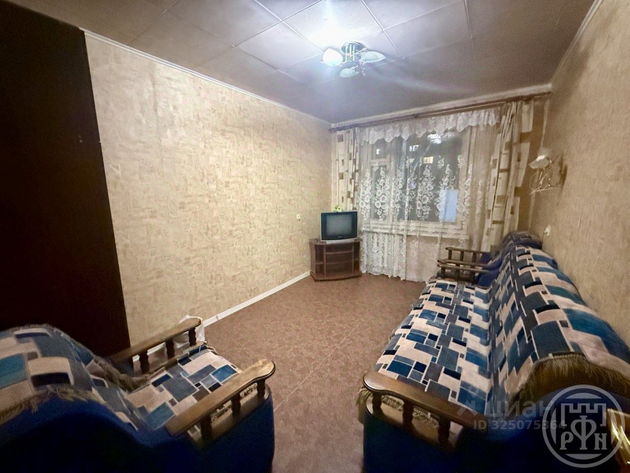 Продажа 3-комн квартиры на вторичном рынке пос. Романовка, 17