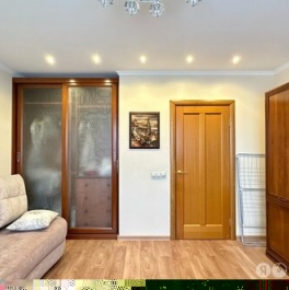 Аренда 3-комн квартиры на вторичном рынке Череповецкая улица,  д. 15