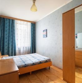 Продажа 2-комн квартиры на вторичном рынке Александра Невского ул,  д. 6