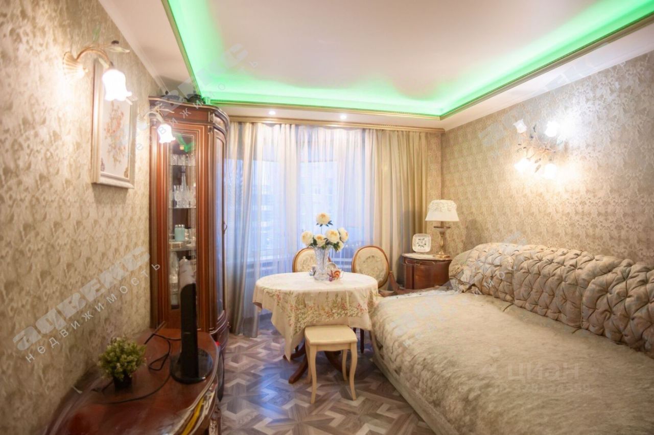Продажа 3-комн квартиры на вторичном рынке Благодатная улица,  д. 21