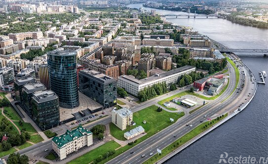 Продажа 3-комн квартиры на вторичном рынке Малоохтинский проспект,  д. 68