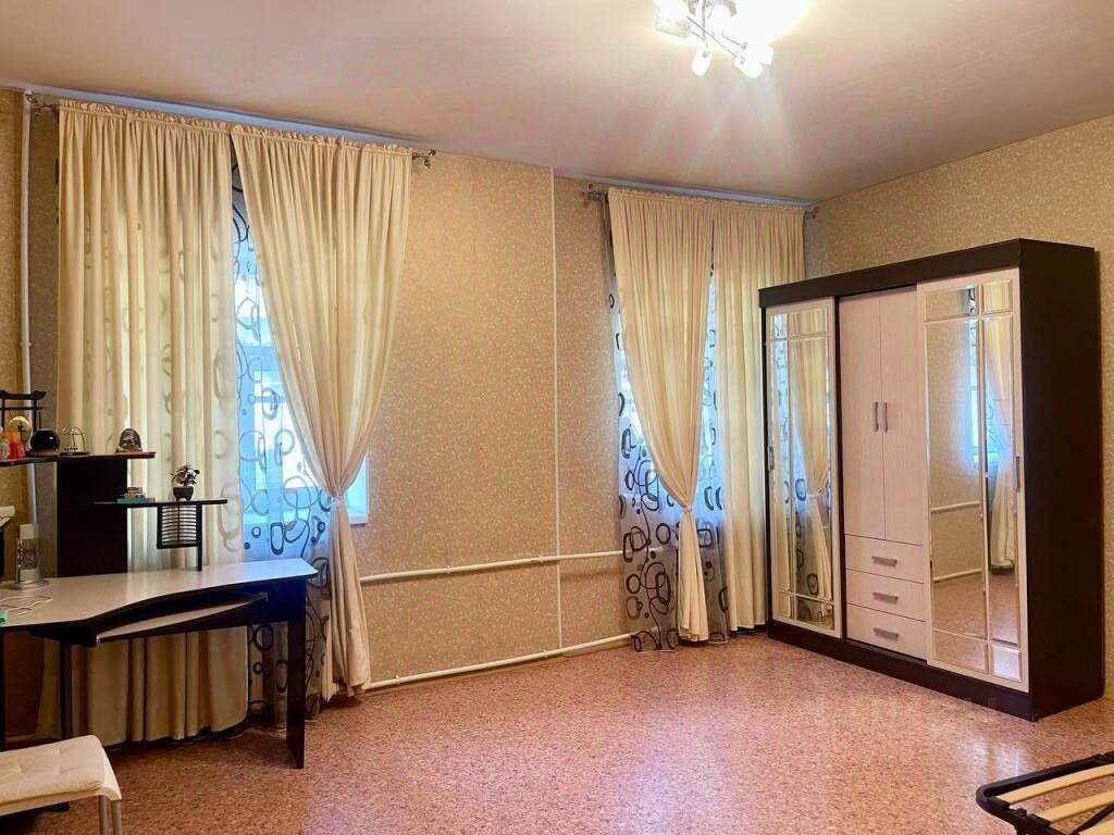 Продажа 5-комн квартиры на вторичном рынке Лиговский проспект, 93
