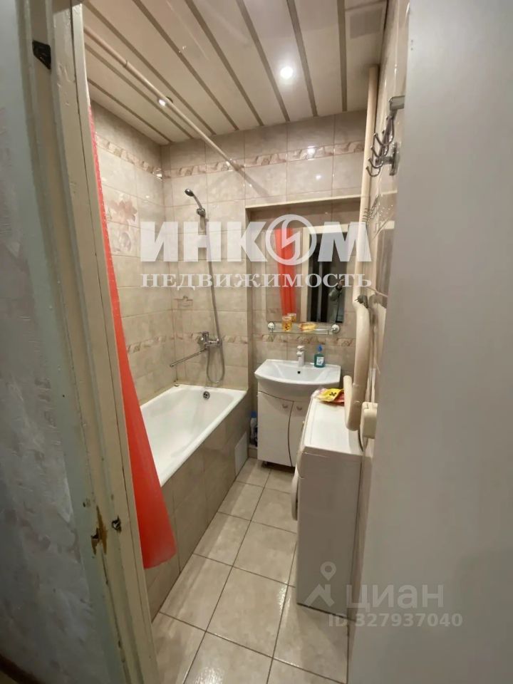 Продажа 1-комн квартиры на вторичном рынке улица Зои и Александра Космодемьянских,  д. 36Б