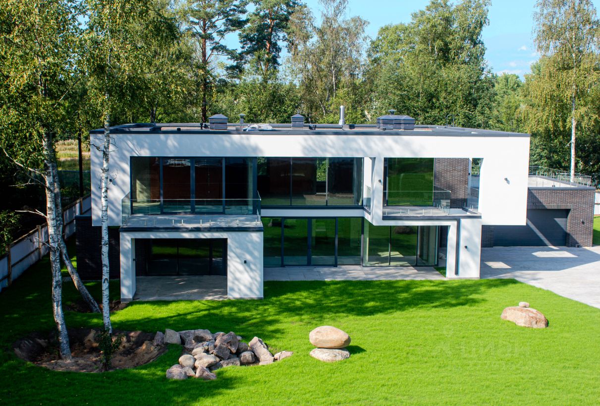 Продажа дома пос. Солнечное, улица Танкистов, 14