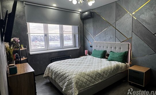 Продажа 2-комн квартиры на вторичном рынке Южный, улица Твардовского,  д. 42